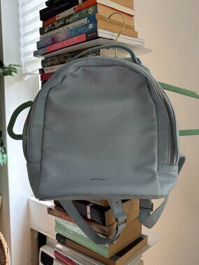 Matt & Nat mini backpack vegan like new